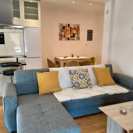 Stylish -Modern Apartment Heart Of Marousi Athens Exterior photo